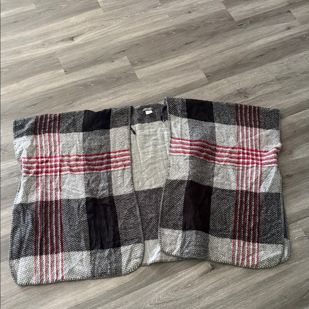 Plaid Black and Gray Women's Cape